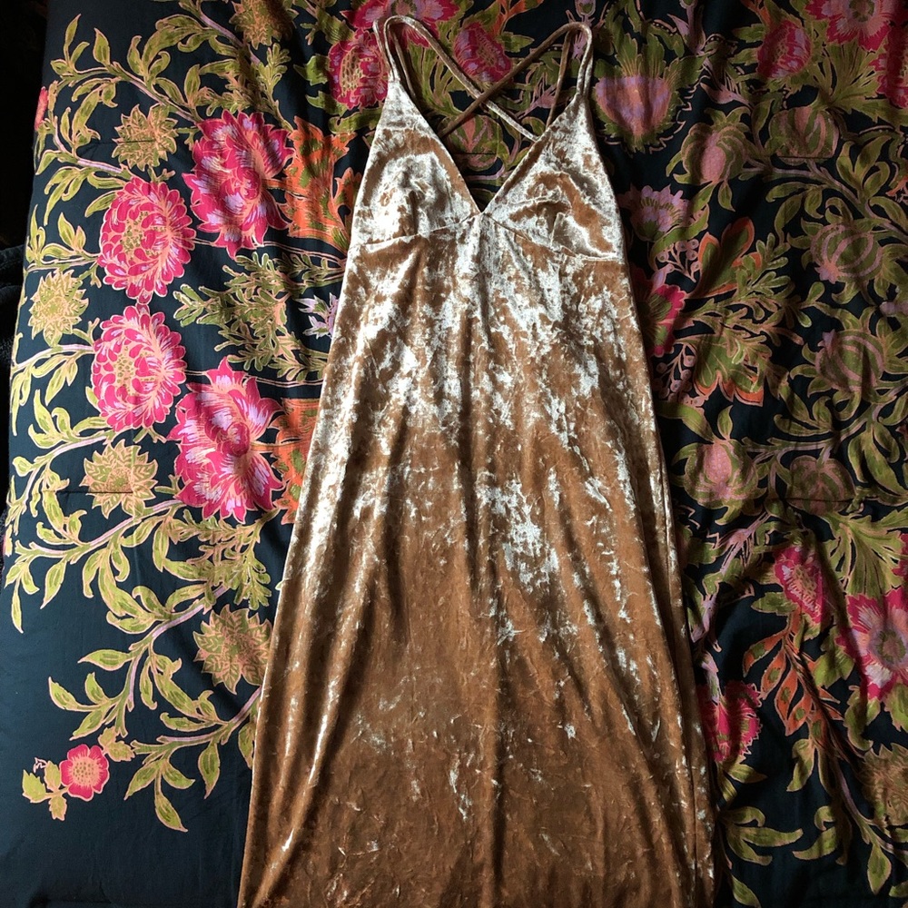 Tan crushed velvet dress. Size SMALL